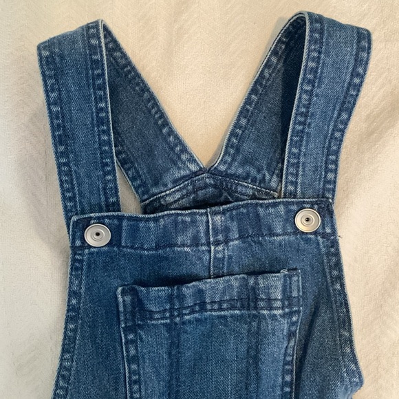 Children’s Place Girl’s Denim Distressed Overalls, size 12 - Picture 3 of 11